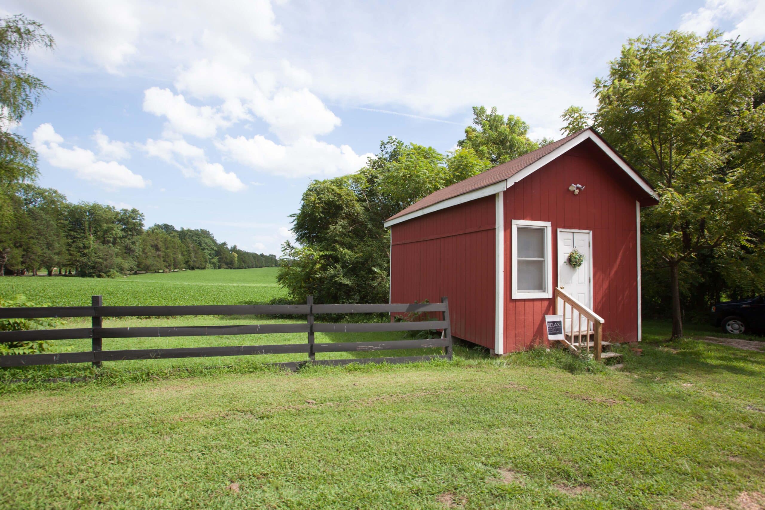 Corn Crib Therapy Room Exterior